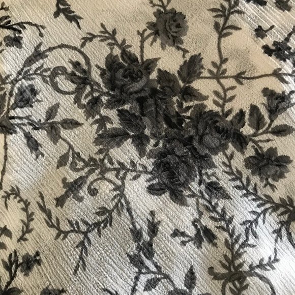 M Colloection Floral Dress - Picture 7 of 8